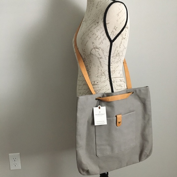 NWT Hearth and Hand with Magnolia Tote/Crossbody - Picture 4 of 8